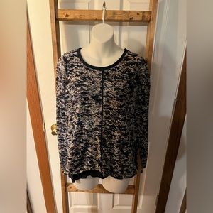 Simply by Vera Navy Long Sleeve Tee size Medium